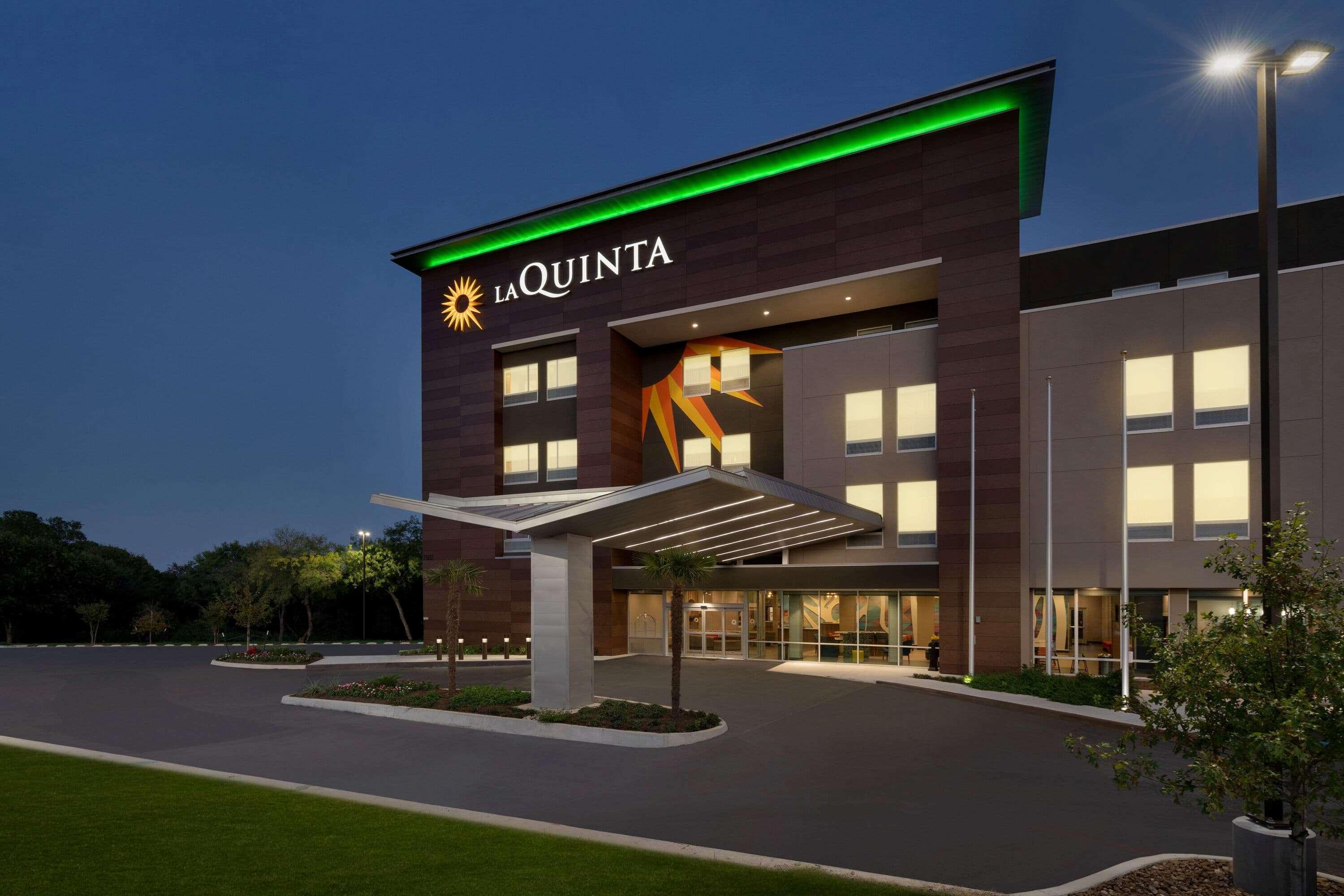 La Quinta Inn & Suites By Wyndham San Antonio Seaworld Lafb Kültér fotó